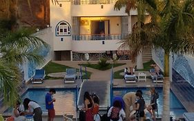 Moon Valley Apartments